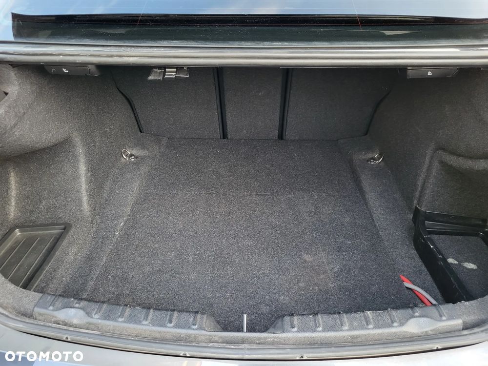 BMW Seria 3 328i Modern Line - 24