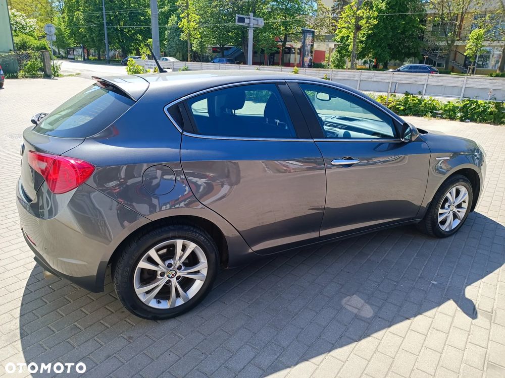 Alfa Romeo Giulietta 2.0 JTDM 16V TCT Turismo - 8