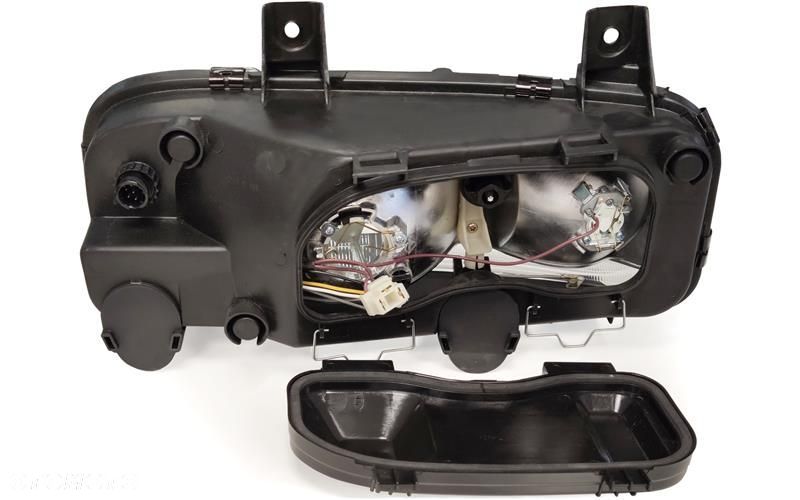 mercedes atego '98- reflektor lampa przednia prawa 9738200261 - 2