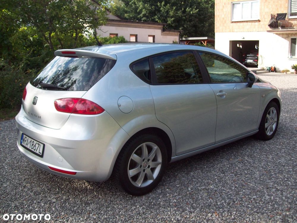 Seat Leon 2010 photo 5
