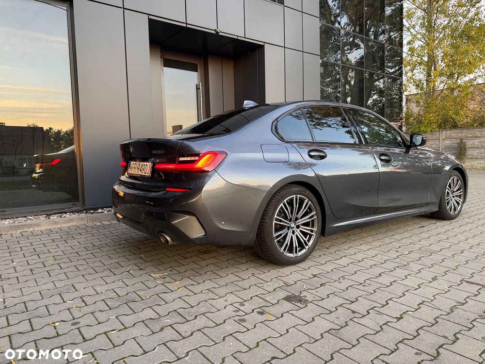 BMW Seria 3 320i M Sport sport - 11