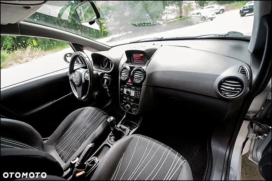 Opel Corsa - 19