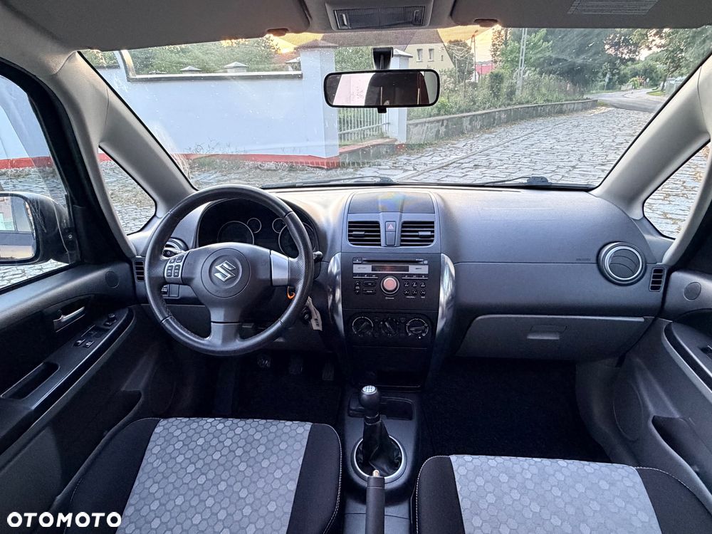 Suzuki SX4 1.6 VVT 4x4 Comfort - 9