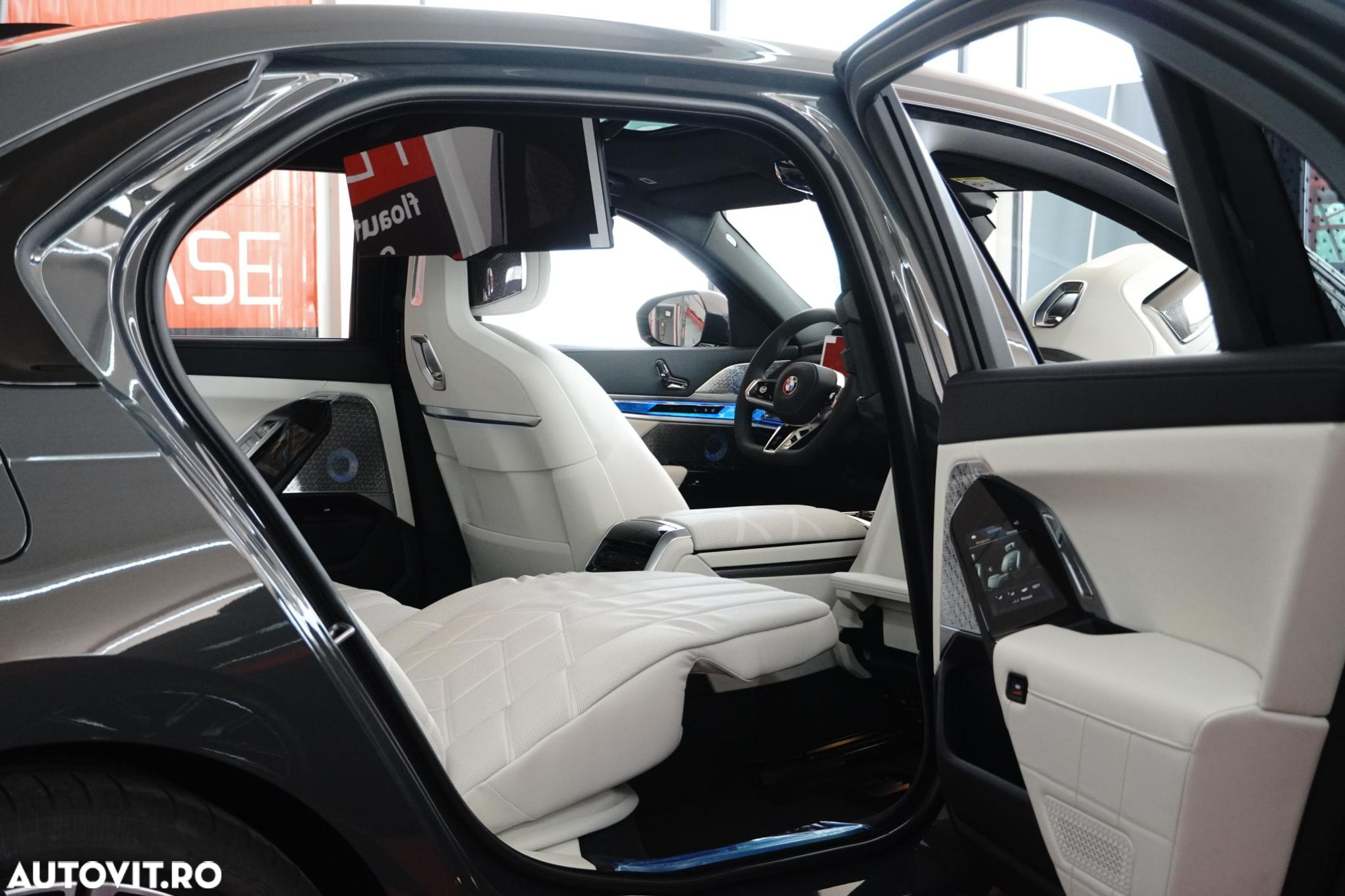 BMW Seria 7 - 37