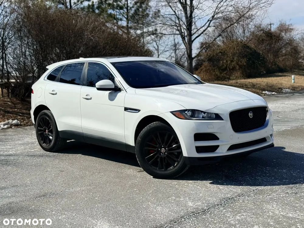 Jaguar F-Pace 25t AWD Prestige - 1