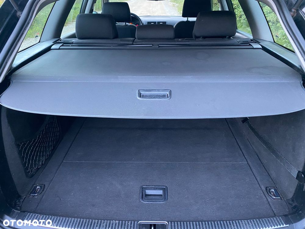 Audi A4 Avant 2.5 TDI quattro - 29