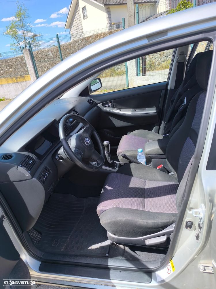 Toyota Corolla 1.6 VVT-i Edition - 8