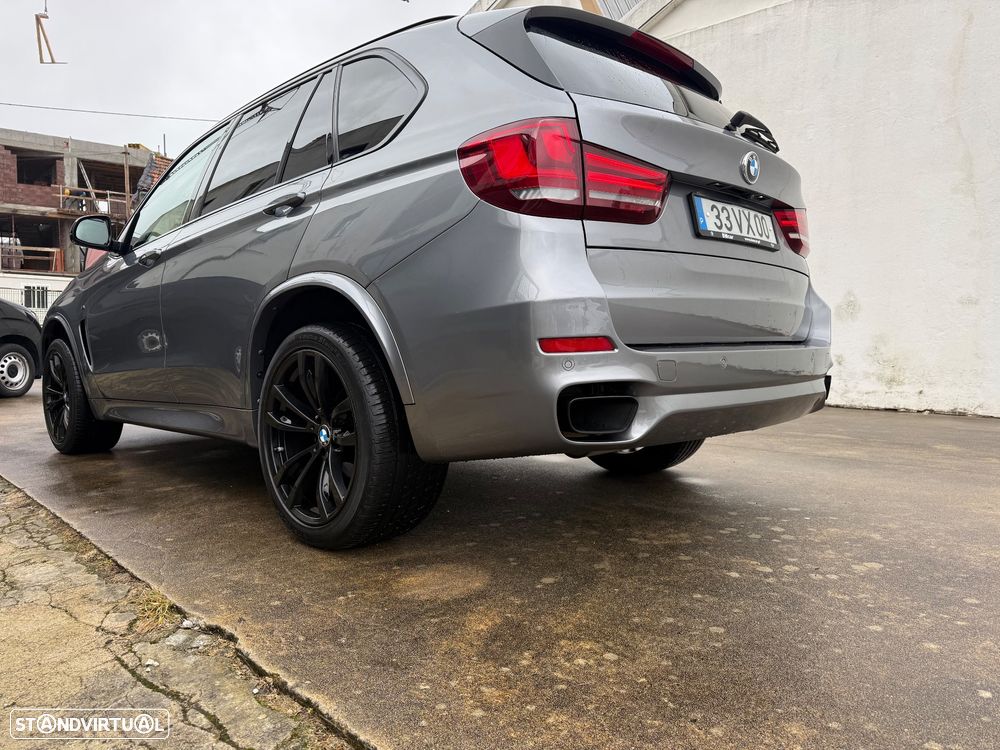 BMW X5 25 d xDrive Pack M 50 anos - 9