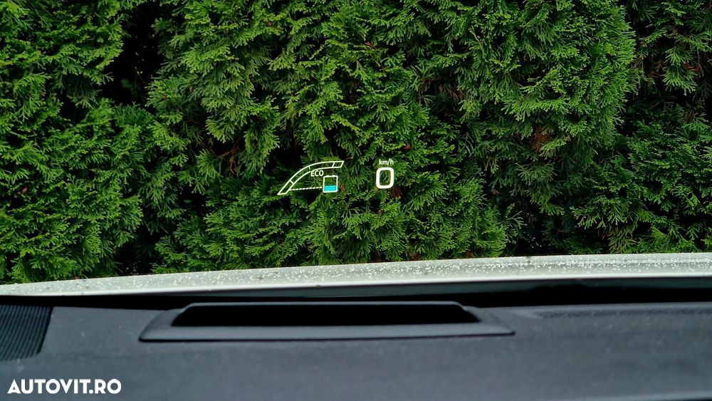 Toyota Prius 1.8 HSD Exclusive - 7