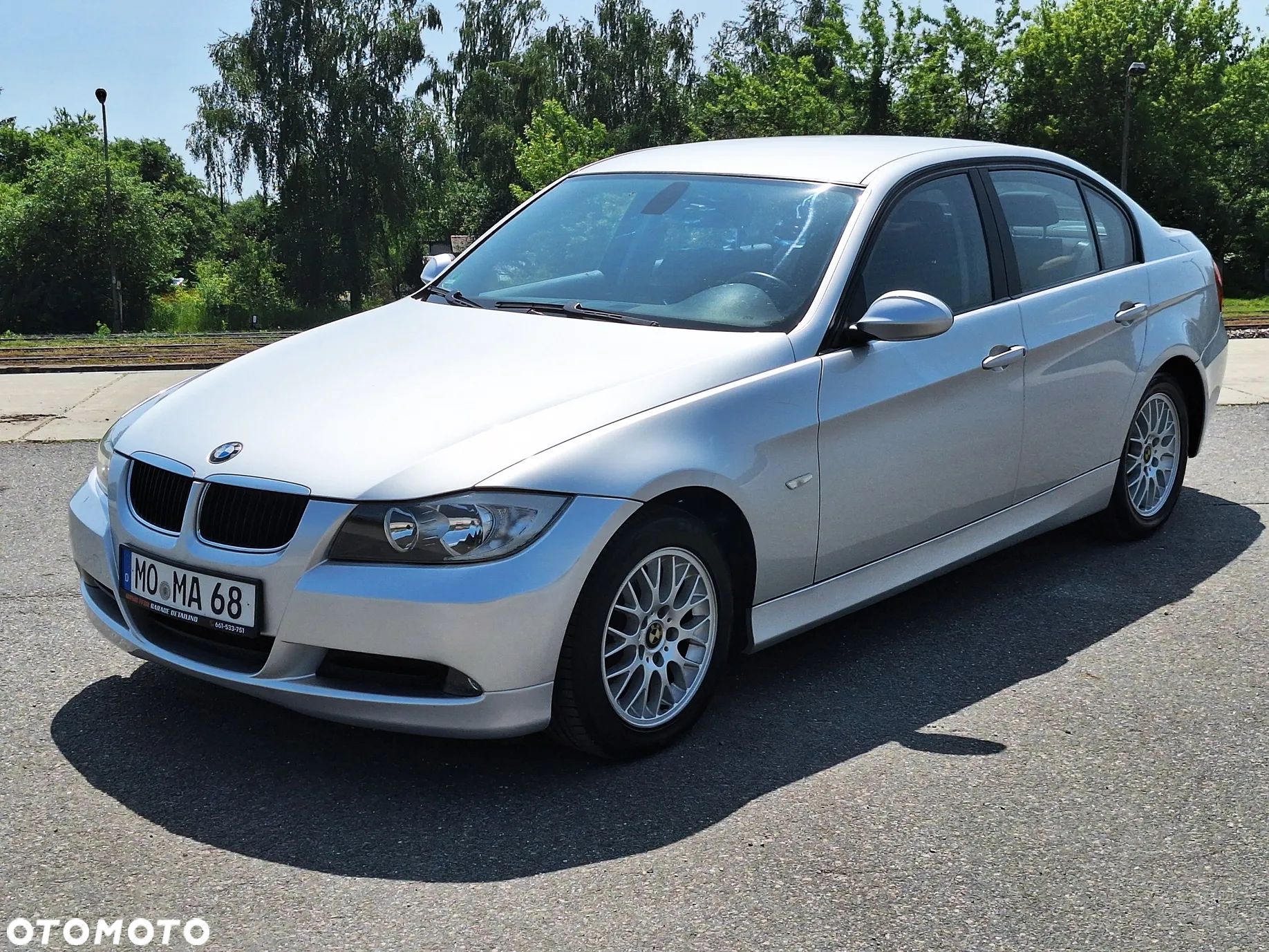 BMW Seria 3 318i - 1
