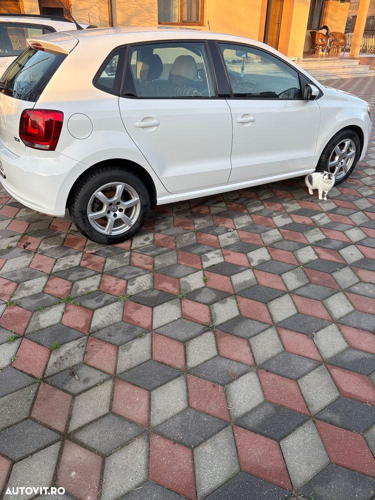 Volkswagen Polo 1.6 TDI Comfortline - 5