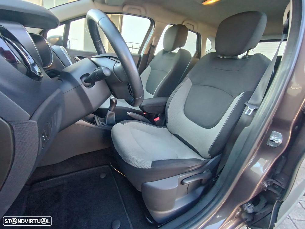 Renault Captur 0.9 TCE Exclusive - 13