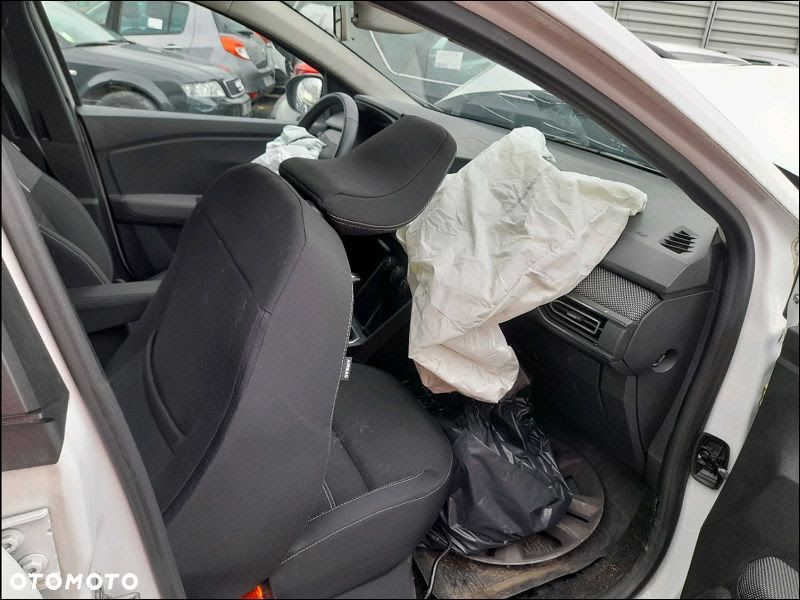 Dacia Jogger TCe 110 Essential - 6