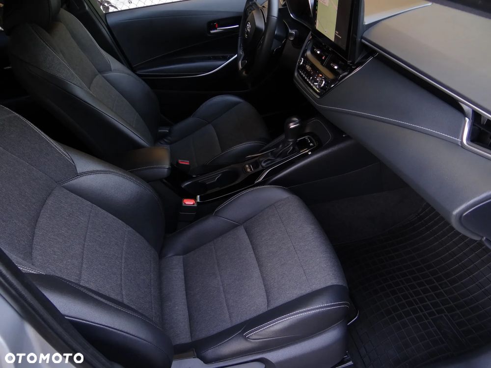 Toyota Corolla 2.0 Club - 23
