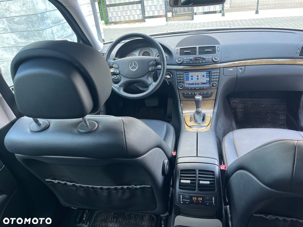 Mercedes-Benz Klasa E 350 4-Matic Avantgarde - 15