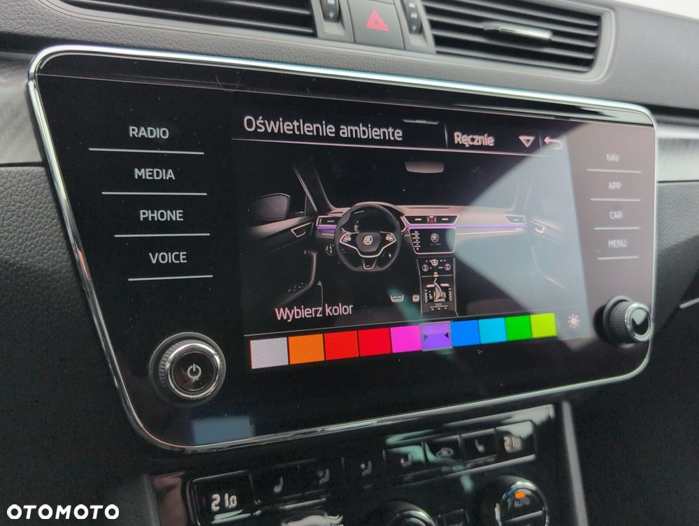 Skoda Superb 1.5 TSI Sportline DSG - 32