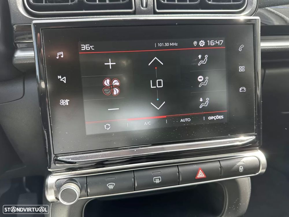 Citroën C3 1.2 PureTech Shine - 33