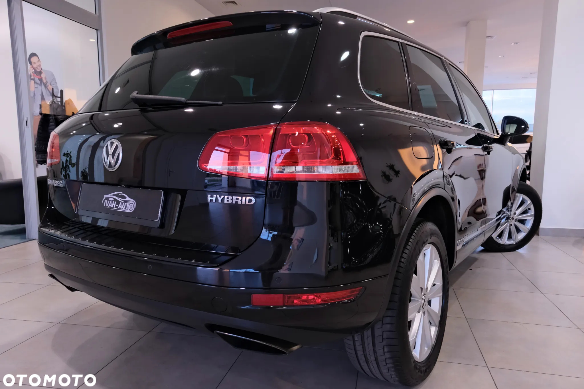 Volkswagen Touareg 3.0 Hybrid Automatik - 9