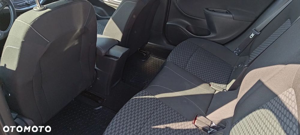 Opel Astra 1.4 T Enjoy - 11