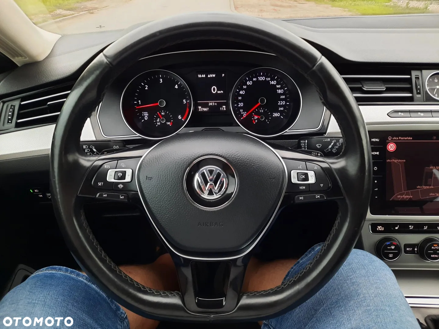 Volkswagen Passat Variant 2.0 TDI DSG (BlueMotion Technology) Comfortline - 30