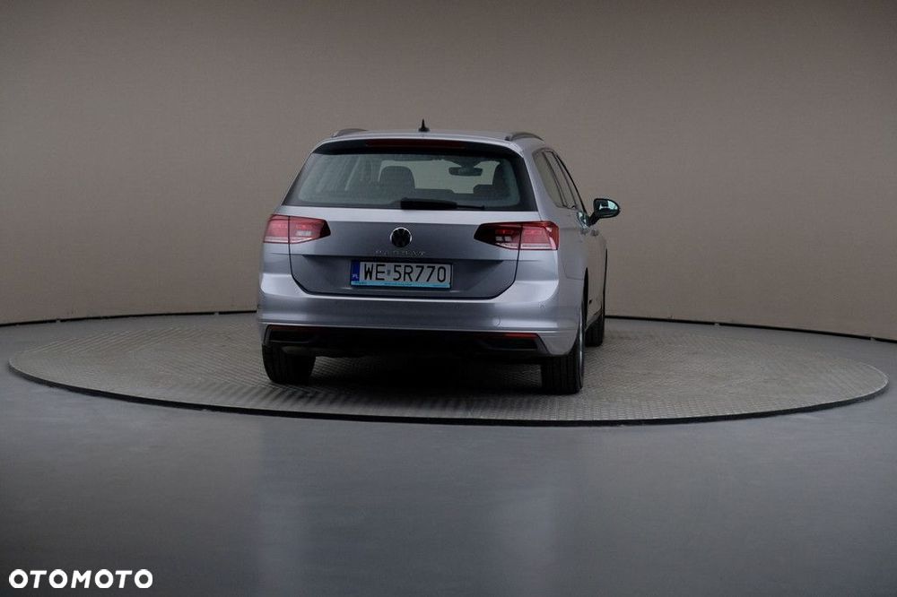 Volkswagen Passat Variant 1.5 TSI EVO Essence DSG - 5