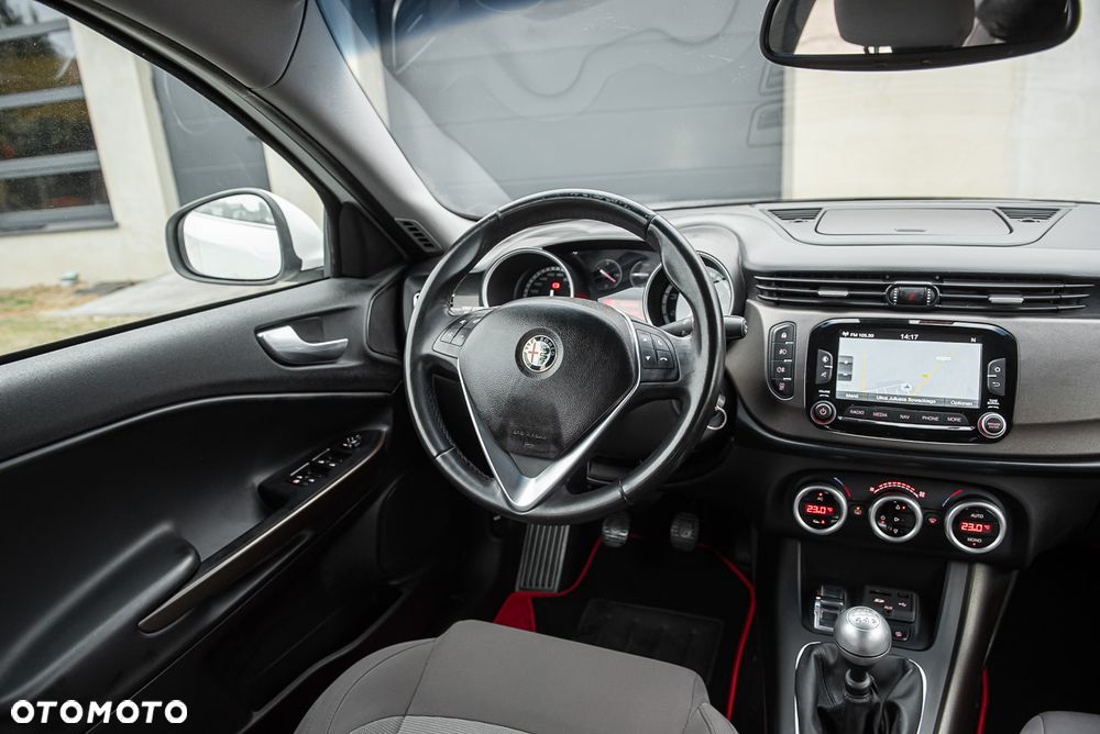 Alfa Romeo Giulietta - 16