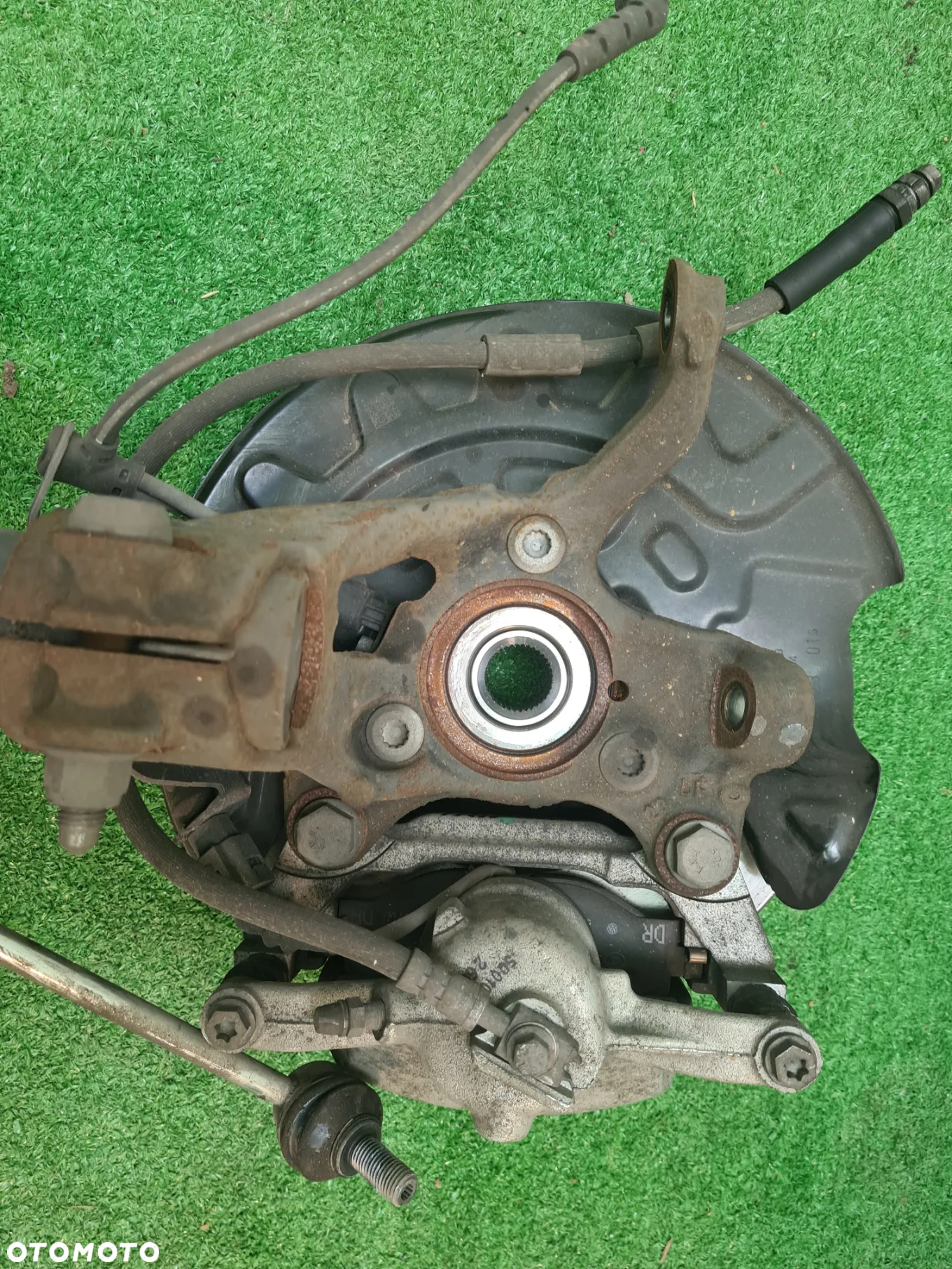 SEAT ATECA ZAWIESZENIE MCPERSON ZWROTNICA PRZÓD  PRAWA  5Q0256S 5Q3413031 - 6