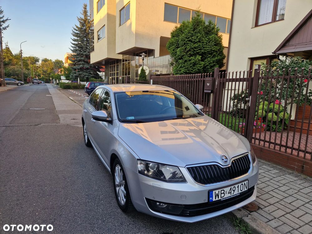 Skoda Octavia 1.4 TSI Edition DSG - 3