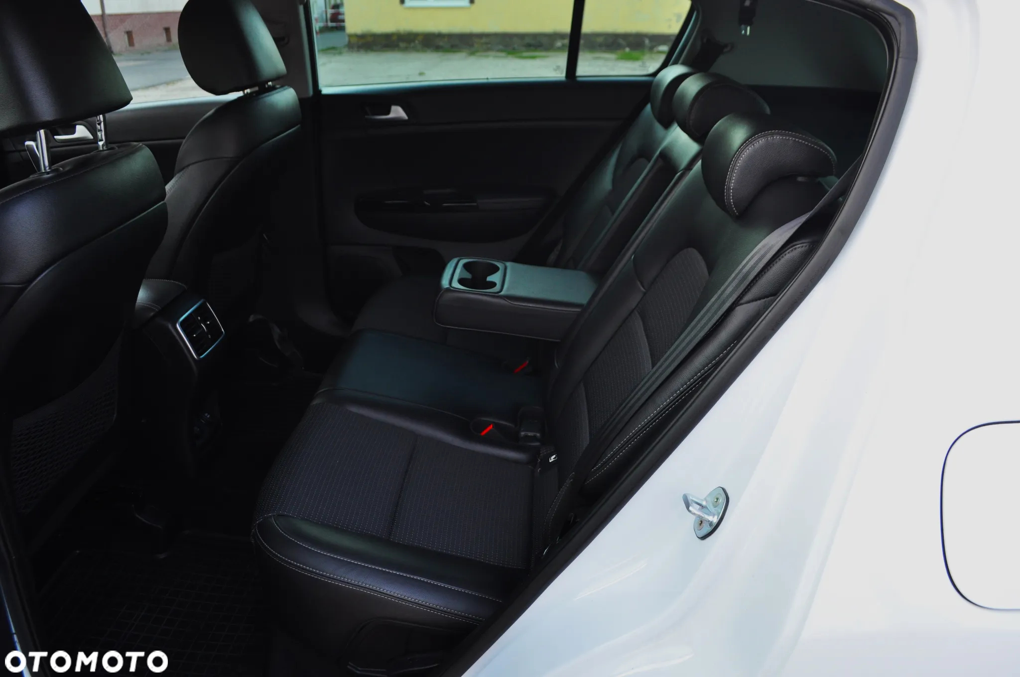 Kia Sportage 1.6 CRDI AWD VISION - 32