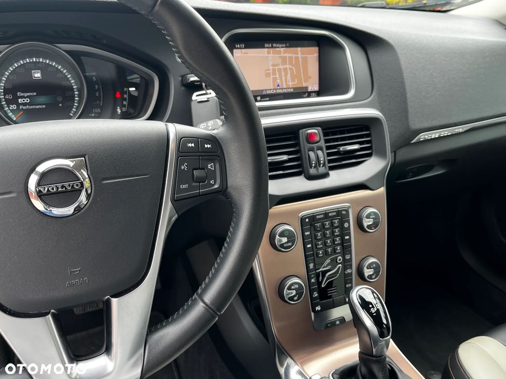 Volvo V40 Cross Country D3 Drive-E SCR Summum - 23