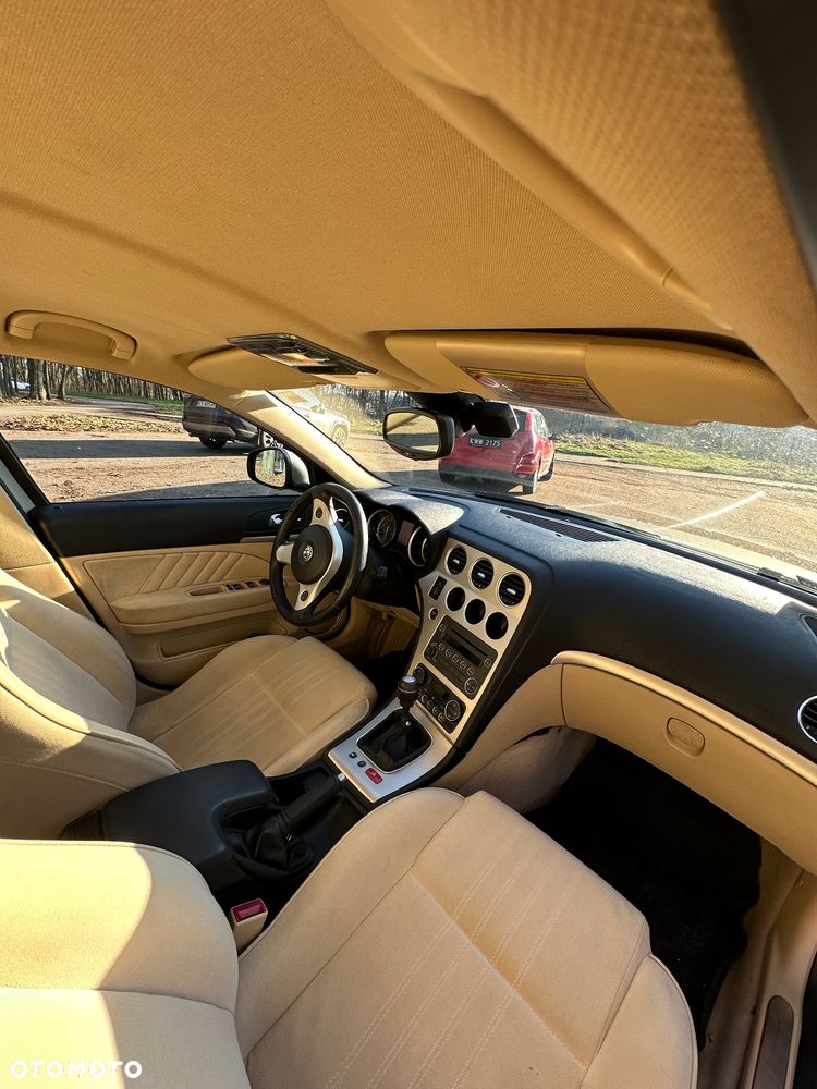 Alfa Romeo 159 1.9JTDM Distinctive - 5