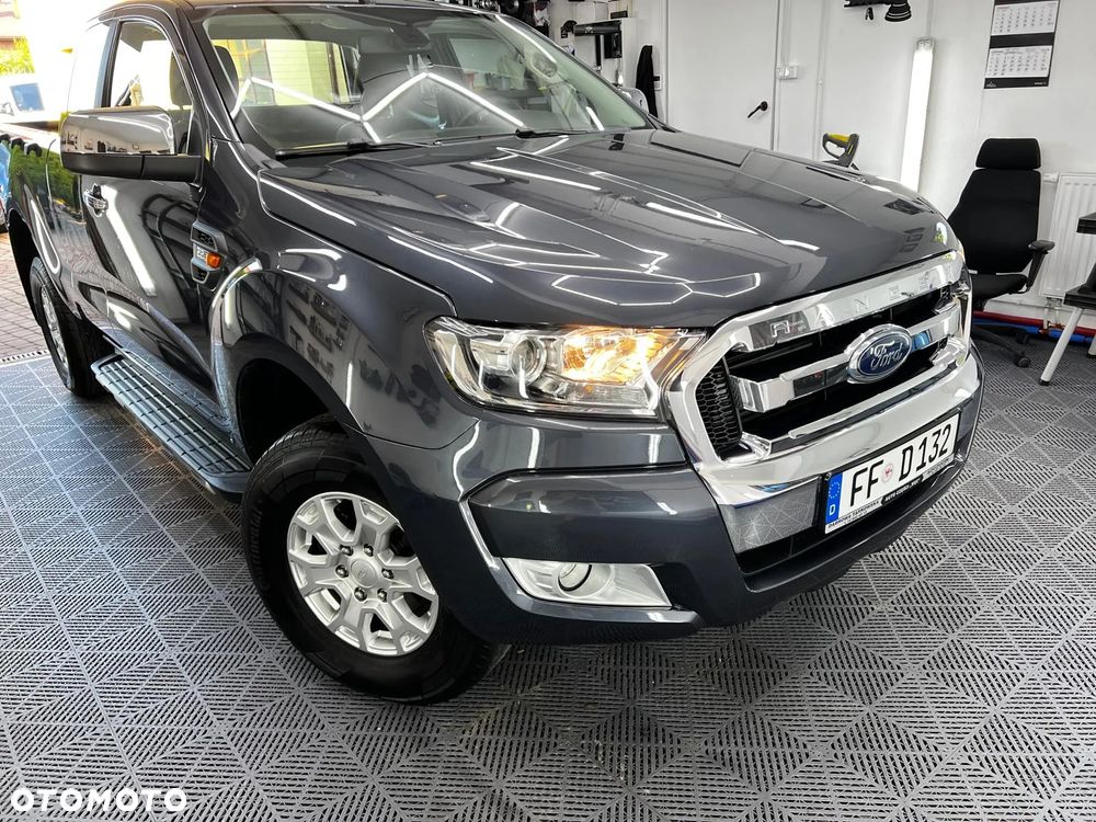 Ford Ranger XLT - 25