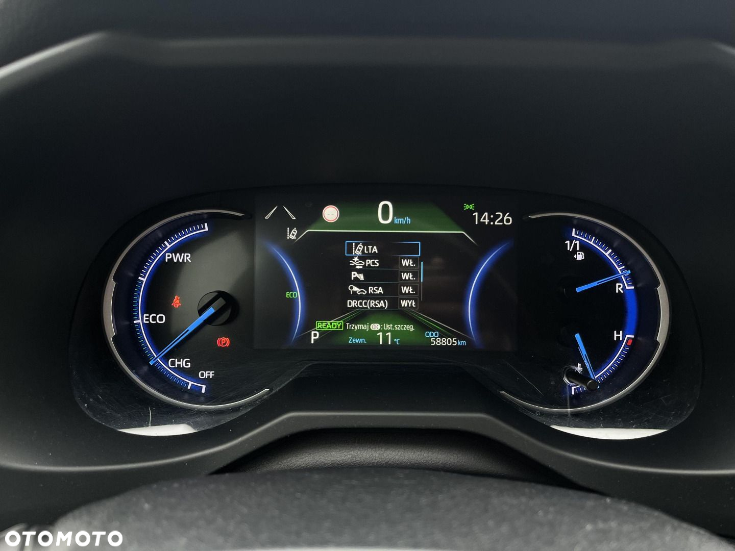 Toyota RAV4 - 11