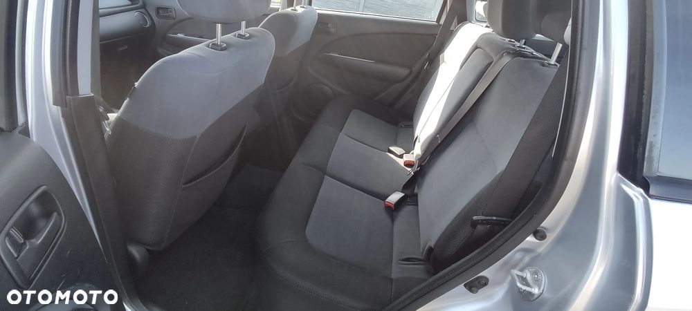 Mitsubishi Outlander 2.0 2WD Invite - 21