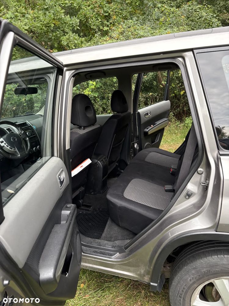 Nissan X-Trail - 4