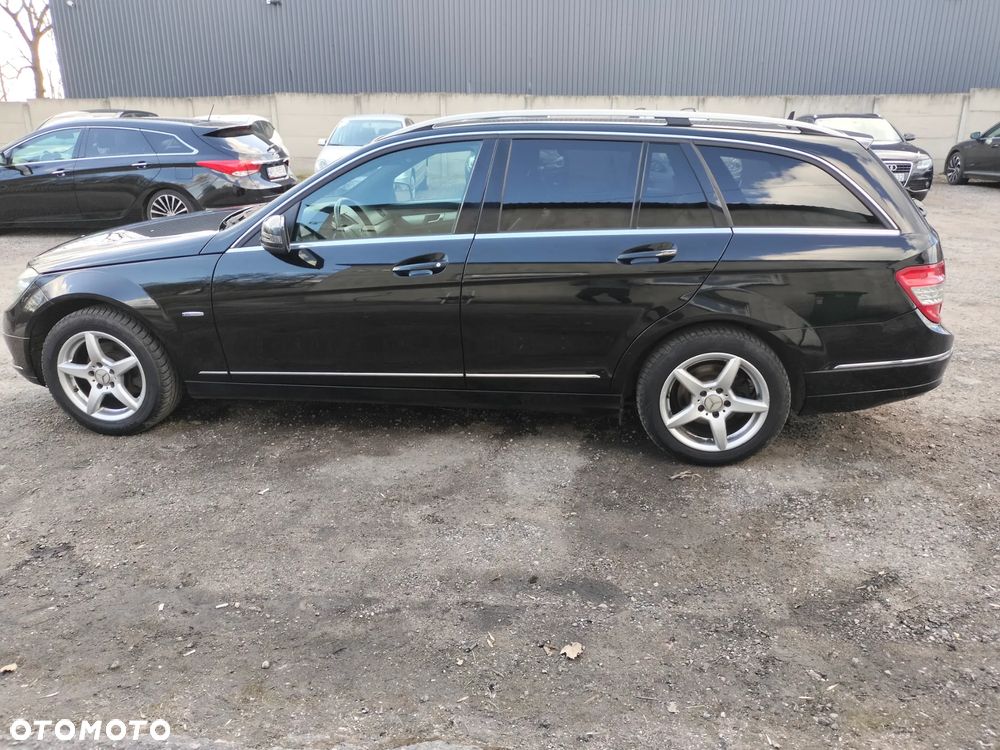 Mercedes-Benz Klasa C 180 Kompressor BlueEFFICIENCY Elegance - 11
