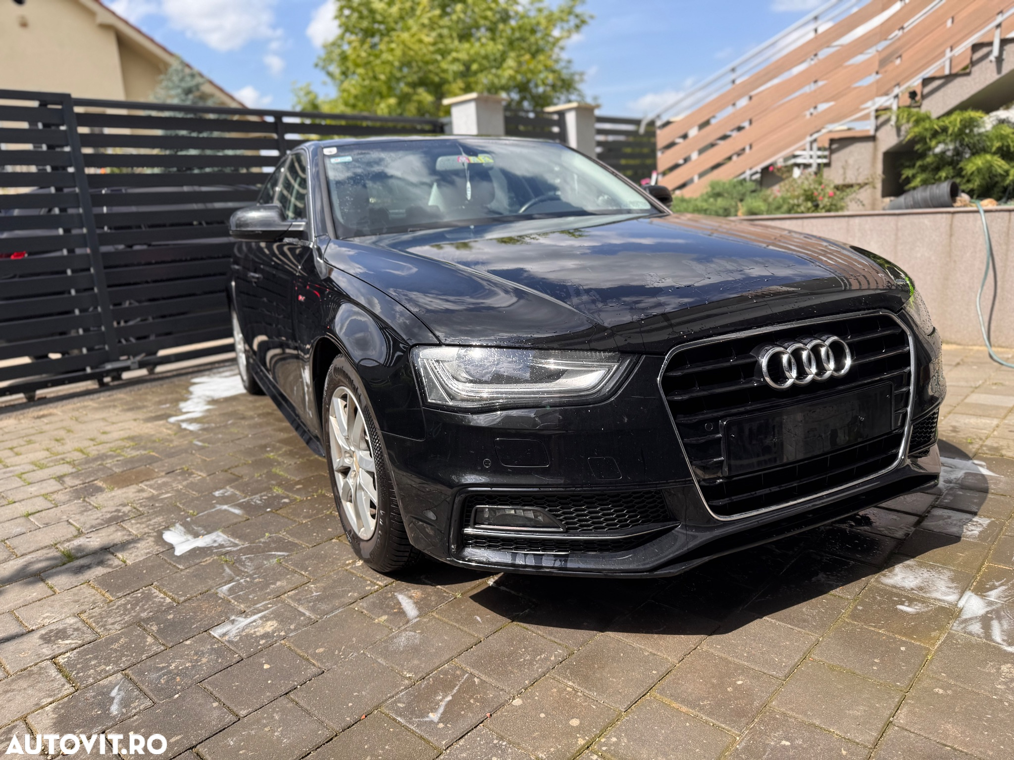 Audi A4 2.0 TDI DPF S line Sportpaket - 2