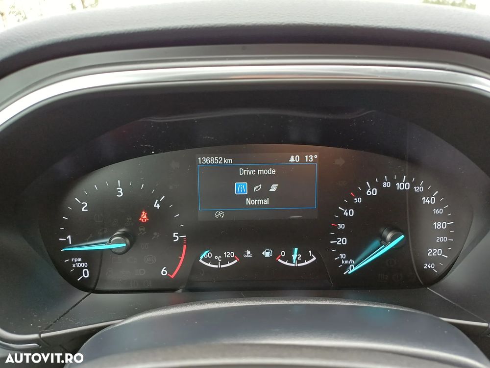 Ford Focus 1.5 EcoBlue Titanium - 27