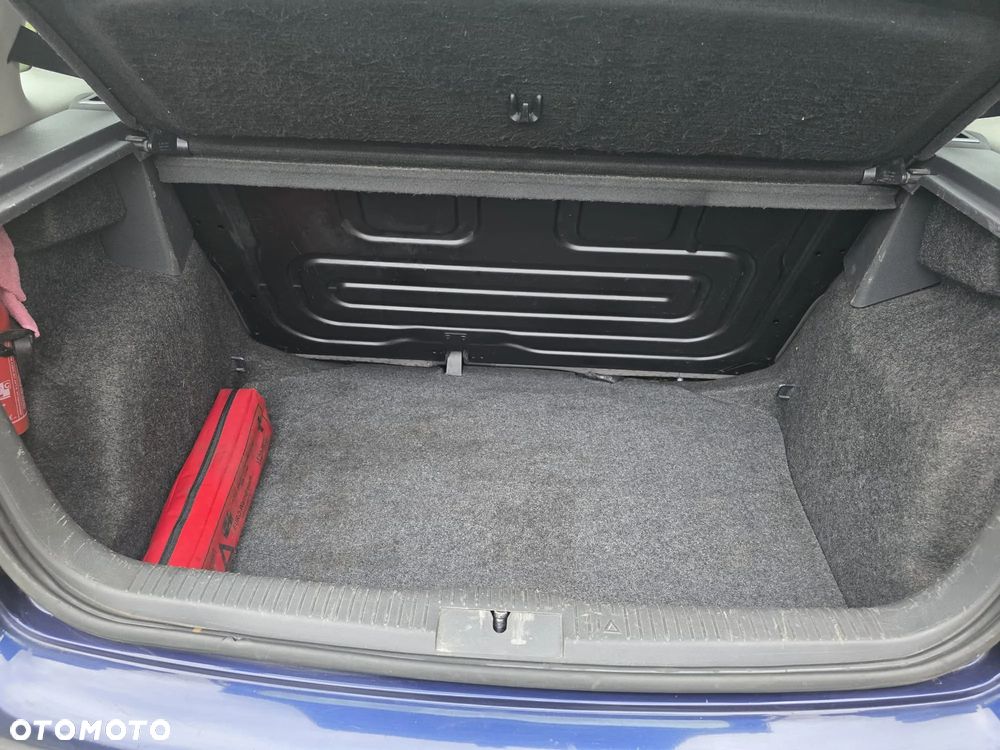 Volkswagen Polo 1.2 Comfortline - 8