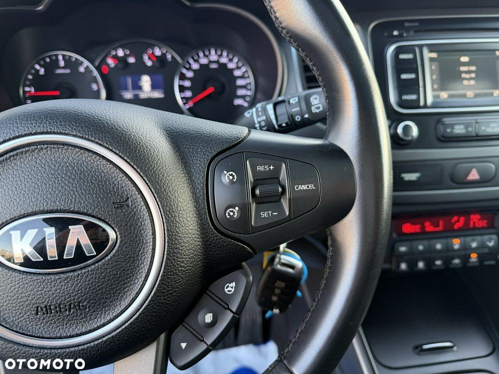 Kia Carens 1.7 CRDi Vision - 23