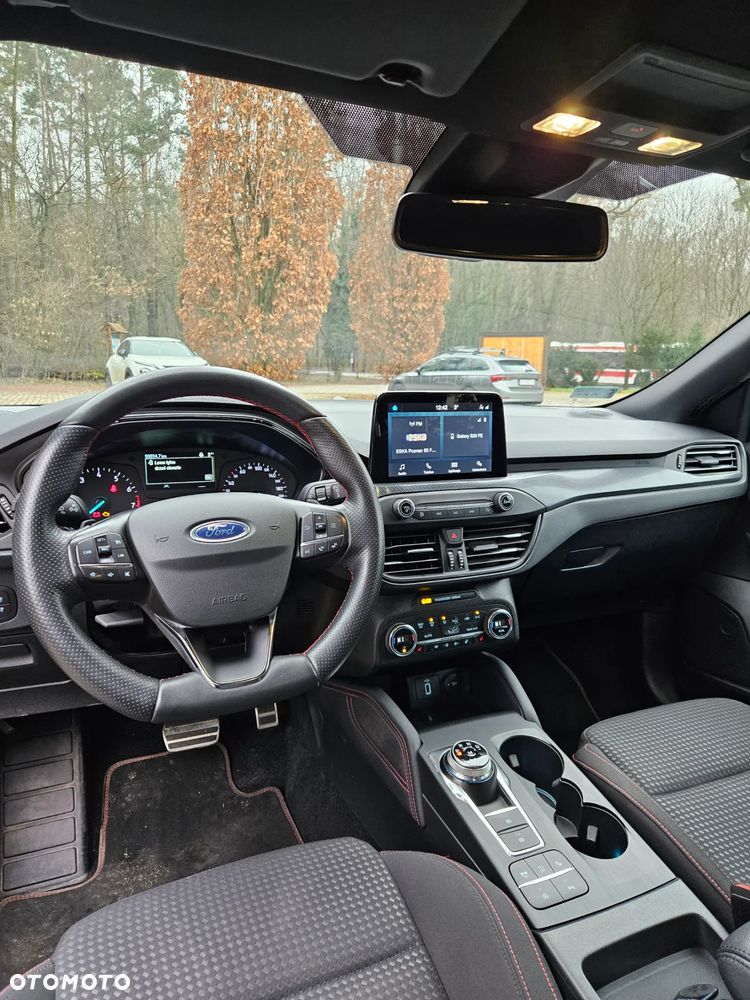 Ford Focus 1.5 EcoBoost ST-Line - 9