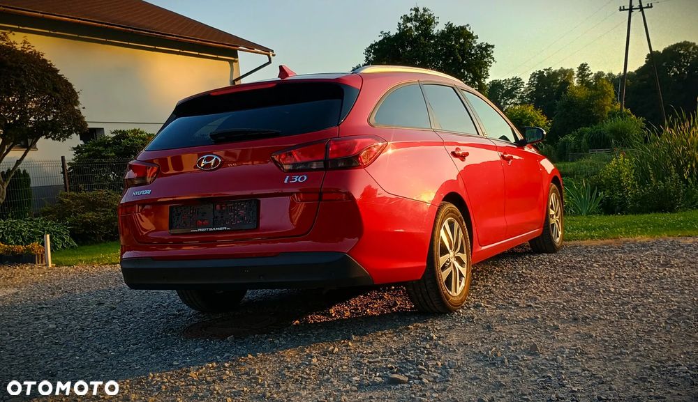 Hyundai i30 1.4 GO Plus - 11
