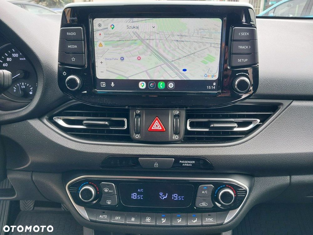 Hyundai i30 1.5 DPI Comfort - 25