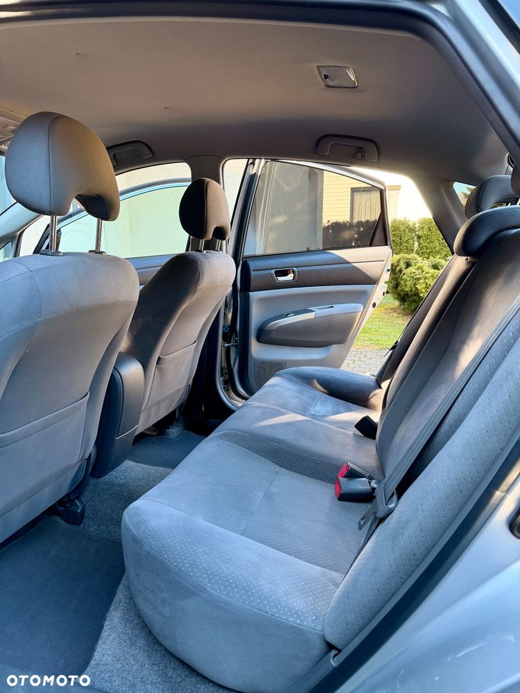 Toyota Prius 1.5 VVT-i Prestige - 11