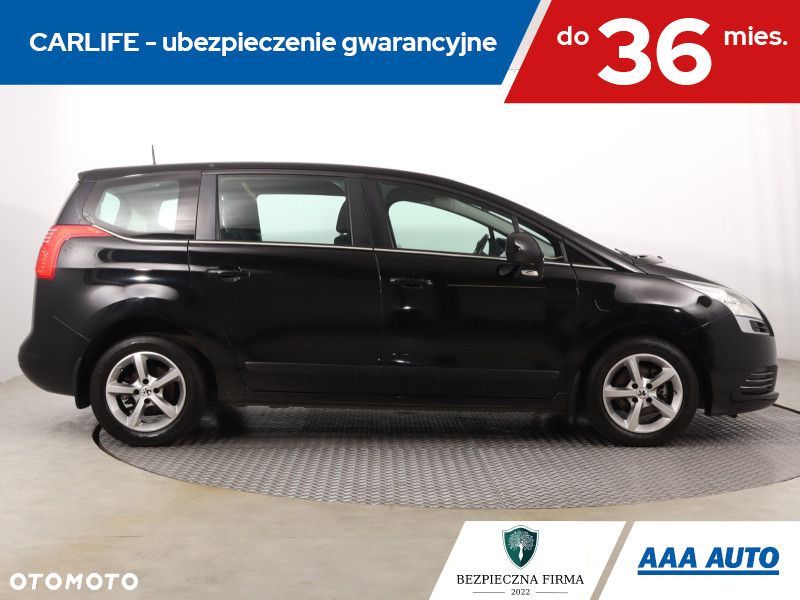 Peugeot 5008 - 8