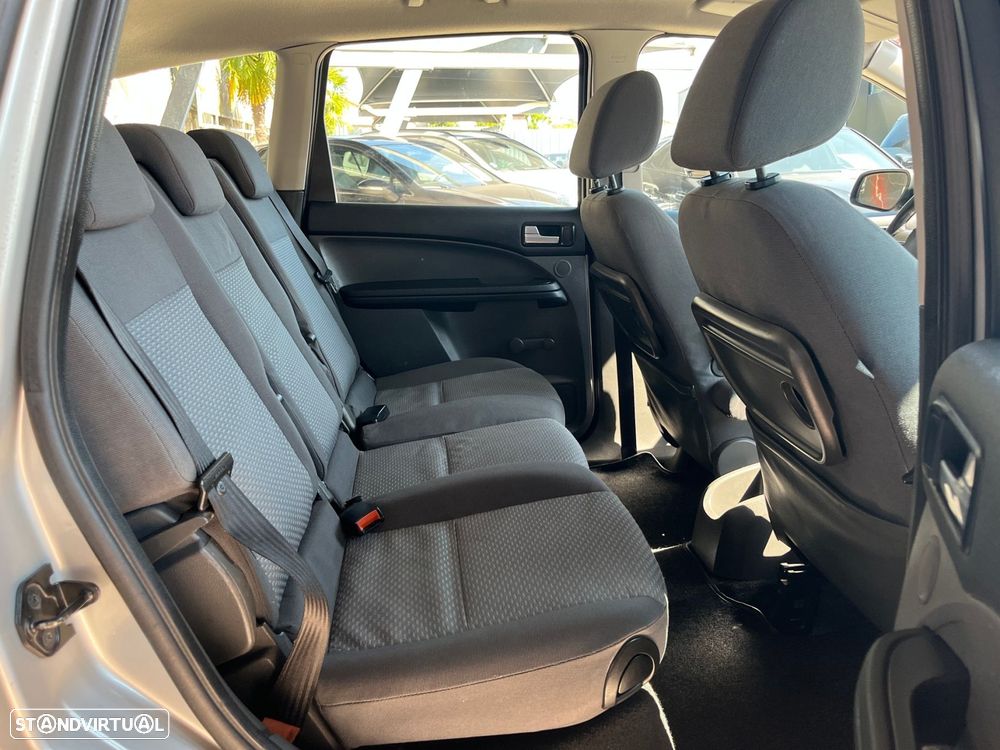 Ford Focus C-Max 1.6 TDCi Ambiente - 32