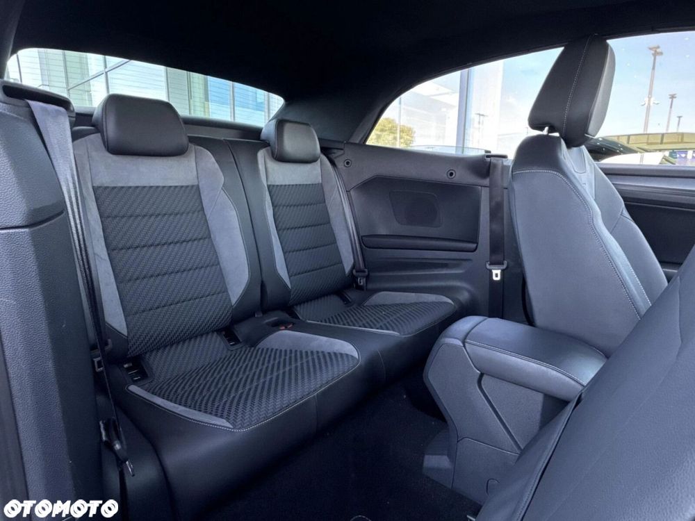 Volkswagen T-Roc 1.5 TSI R-Line - 27