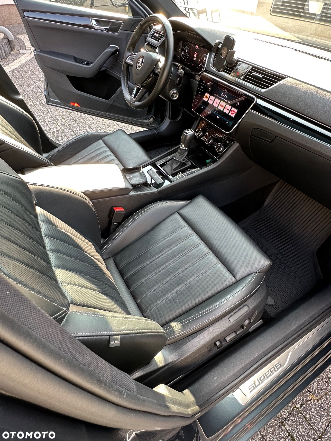 Skoda Superb 2.0 TDI SCR 4x4 L&K DSG - 14