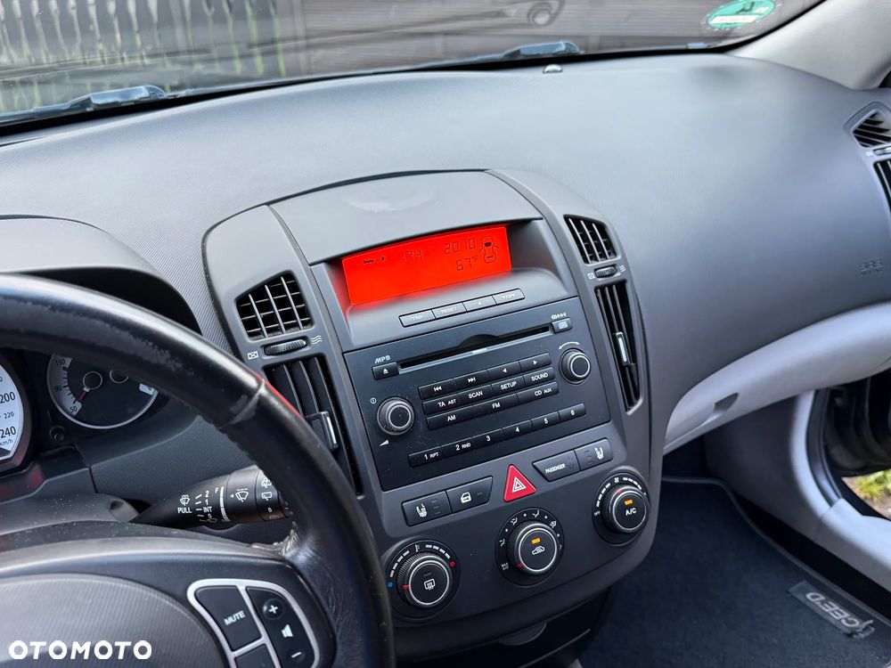 Kia Ceed 1.4 Comfort - 20