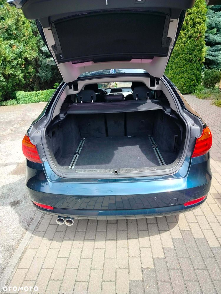 BMW Seria 3 320d - 10